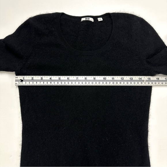 Uniqlo black cashmere scoop neck pullover sweater XS - Picture 8 of 8